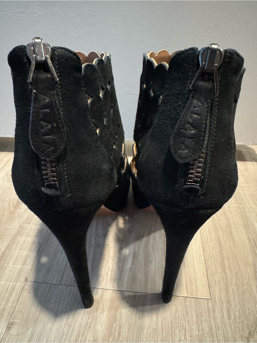 Alaia Heels - Picture 5 of 8